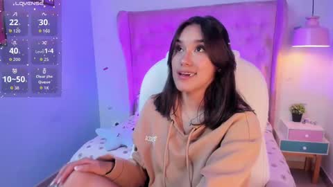 Sophie  online show from 09.27.25