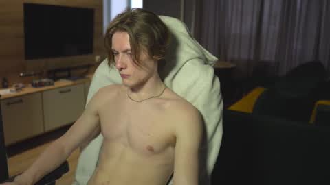 OLIVERpvt is open online show from 02.28.25