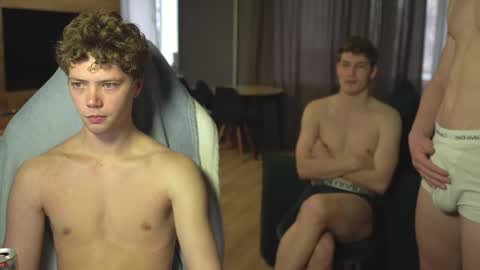 OLIVERpvt is open online show from 10.29.25