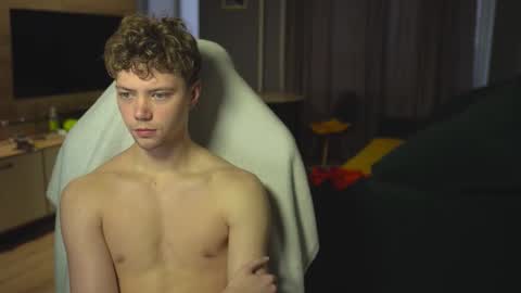 OLIVERpvt is open online show from 11.13.25