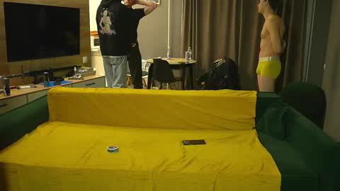 OLIVERpvt is open online show from 11.27.25