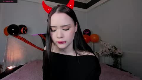 Brittany online show from 10.31.25