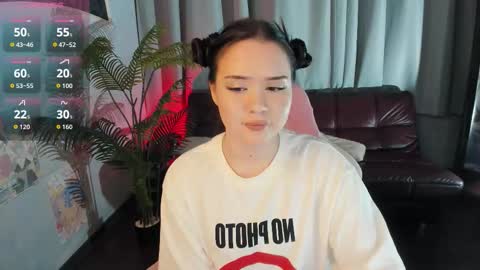 Snapshot of _spicygirl chatting on 02.11.26 Brittany online show from 02.11.26