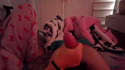 Snapshot of _spider_dick_ chatting on 02.27.25 Alejandro Pinzon online show from 02.27.25