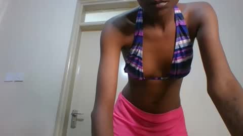 _sweetebony_r online show from 05.20.26