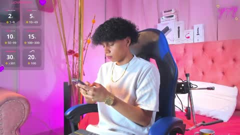 Taylor online show from 04.06.26