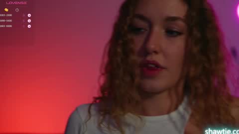 Snapshot of _taylor_swift chatting on 01.09.25 Taylor online show from 01.09.25