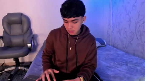 Snapshot of _taylorblack chatting on 01.09.26 _taylorblack online show from 01.09.26