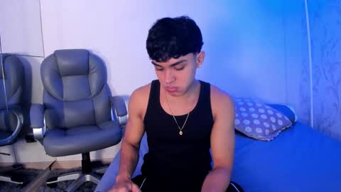 Snapshot of _taylorblack chatting on 01.10.26 _taylorblack online show from 01.10.26