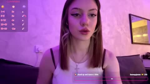 Snapshot of _tender_soul_ chatting on 10.19.25 Lovely 3 online show from 10.19.25