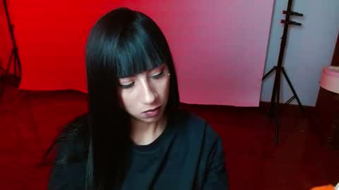 Snapshot of _the_dark_side_of_the_moon_ chatting on 11.05.25 _the_dark_side_of_the_moon_ online show from 11.05.25