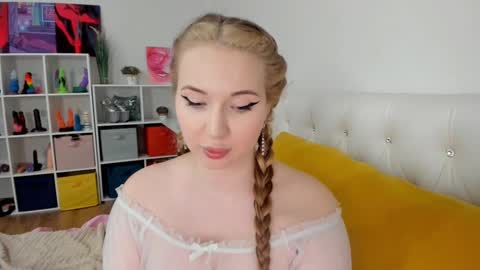 LilyOpen Pvt online show from 02.23.26