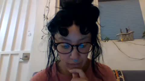Snapshot of _tutti_frutti_ chatting on 12.24.24 _tutti_frutti_ online show from 12.24.24