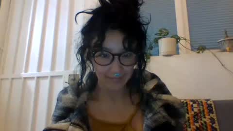 Snapshot of _tutti_frutti_ chatting on 01.02.25 _tutti_frutti_ online show from 01.02.25