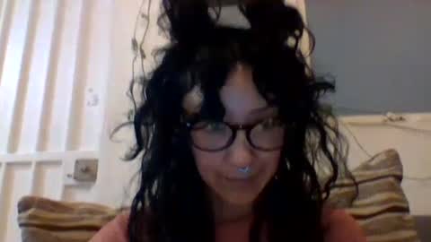 Snapshot of _tutti_frutti_ chatting on 02.02.25 _tutti_frutti_ online show from 02.02.25