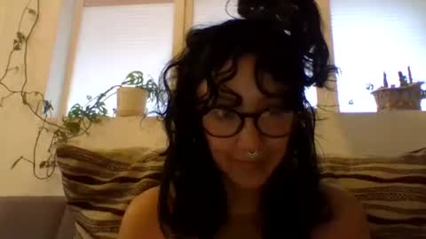 Snapshot of _tutti_frutti_ chatting on 02.02.25 _tutti_frutti_ online show from 02.02.25