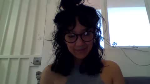 Snapshot of _tutti_frutti_ chatting on 02.16.25 _tutti_frutti_ online show from 02.16.25