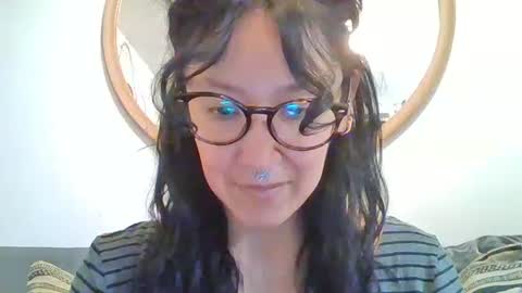 Snapshot of _tutti_frutti_ chatting on 09.22.25 _tutti_frutti_ online show from 09.22.25