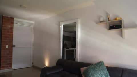 Anastasia Vahos online show from 09.25.25