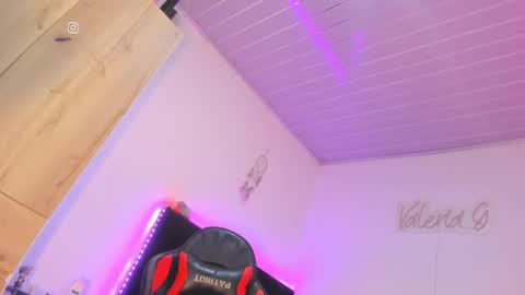    online show from 01.10.25