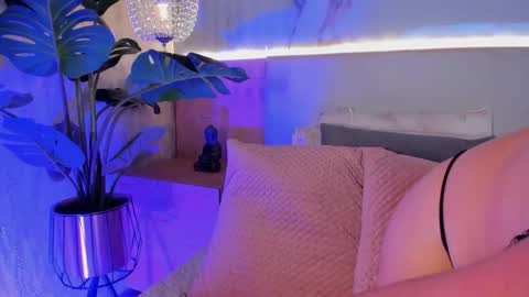 Valery online show from 11.25.25