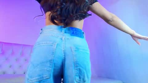 Victoria Fox online show from 03.04.26