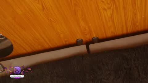 Victoria Fox online show from 04.17.26