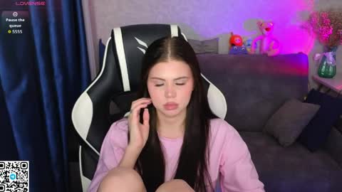 Fiona and Wayne online show from 04.10.26