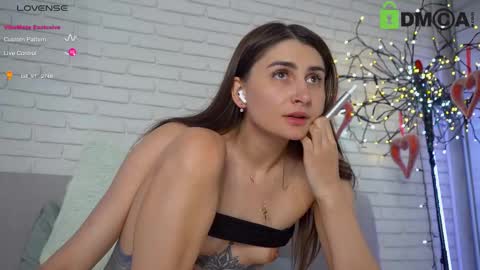 Lily online show from 02.24.25