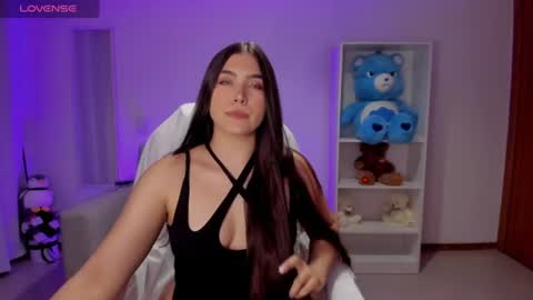 Snapshot of _wtdreamgirl chatting on 07.13.26 Luisa online show from 07.13.26