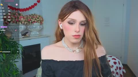 LITTLE FOX online show from 02.05.25