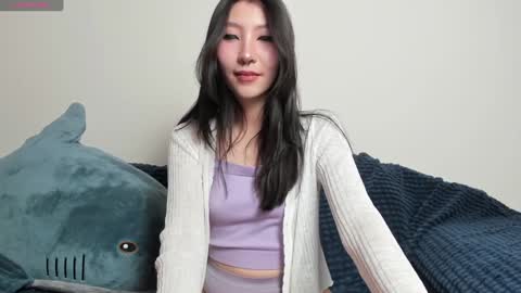 Mia online show from 12.04.24