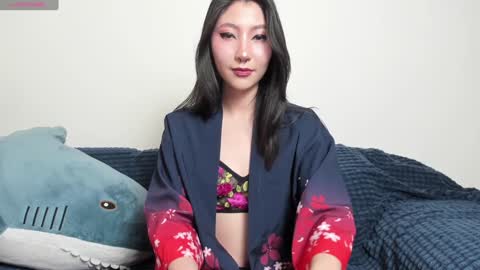 Mia online show from 12.05.24