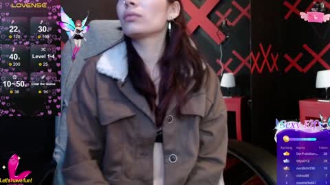 Yuyi online show from 01.31.25