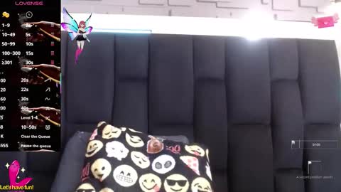 Yuyi online show from 09.17.25