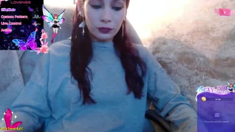 Snapshot of _yuyi chatting on 06.04.26 Yuyi online show from 06.04.26