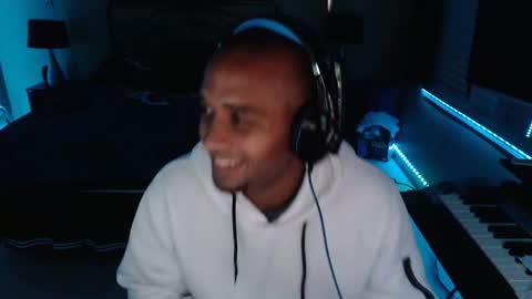 a4orce online show from 10.29.25