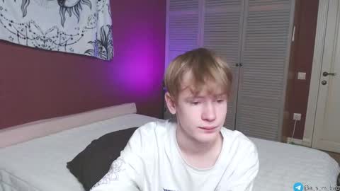 Kris Michael online show from 09.15.25