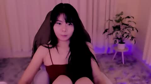 Snapshot of a_yinn chatting on 10.16.25 a_yinn online show from 10.16.25