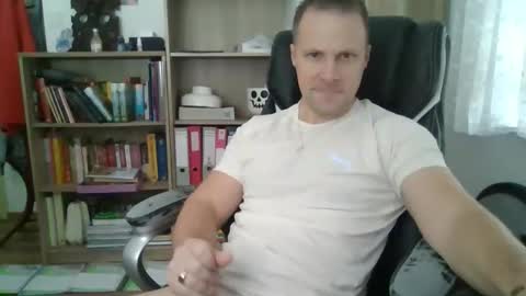 Snapshot of aaaandzzz chatting on 02.16.26 Long distance cumshot online show from 02.16.26