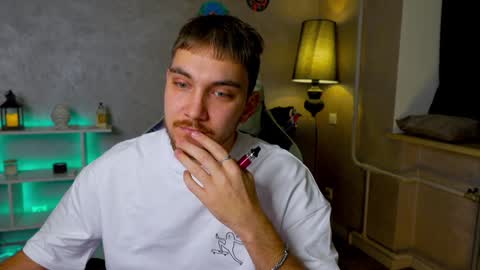 Snapshot of aalexxxxxx chatting on 12.14.24 Alex online show from 12.14.24