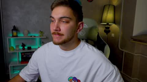 Snapshot of aalexxxxxx chatting on 12.30.24 Alex online show from 12.30.24