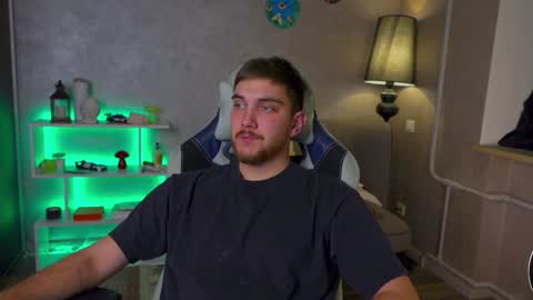 Snapshot of aalexxxxxx chatting on 01.11.25 Alex online show from 01.11.25