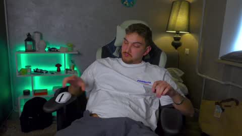 Snapshot of aalexxxxxx chatting on 02.02.25 Alex online show from 02.02.25