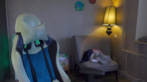 Snapshot of aalexxxxxx chatting on 02.06.25 Alex online show from 02.06.25