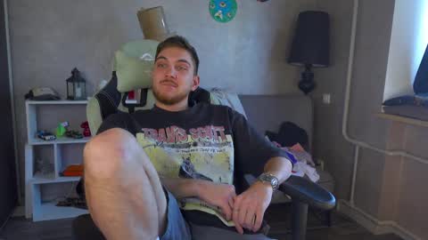 Snapshot of aalexxxxxx chatting on 03.08.25 Alex online show from 03.08.25