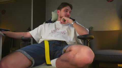 Snapshot of aalexxxxxx chatting on 10.13.25 Alex online show from 10.13.25