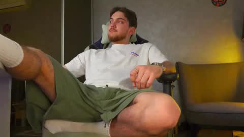 Snapshot of aalexxxxxx chatting on 10.25.25 Alex online show from 10.25.25