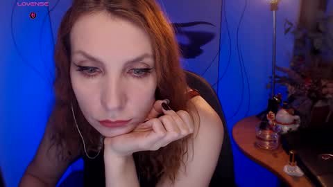 Snapshot of aamazingjoi chatting on 11.26.25 Katie online show from 11.26.25