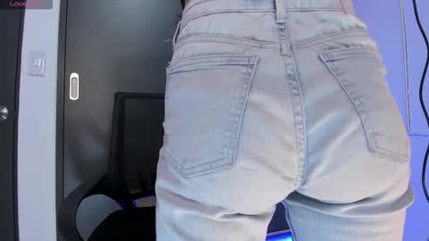 andrea online show from 10.21.25